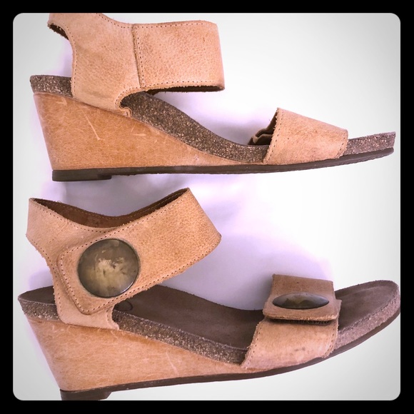 Taos Footwear Shoes - Taos Carousel Sandal, size 38